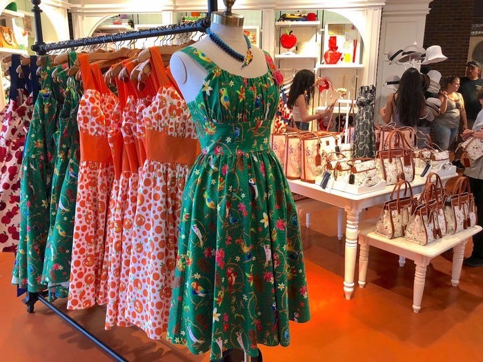 Le blog du club confettis | Un vestiaire aux couleurs de Disney